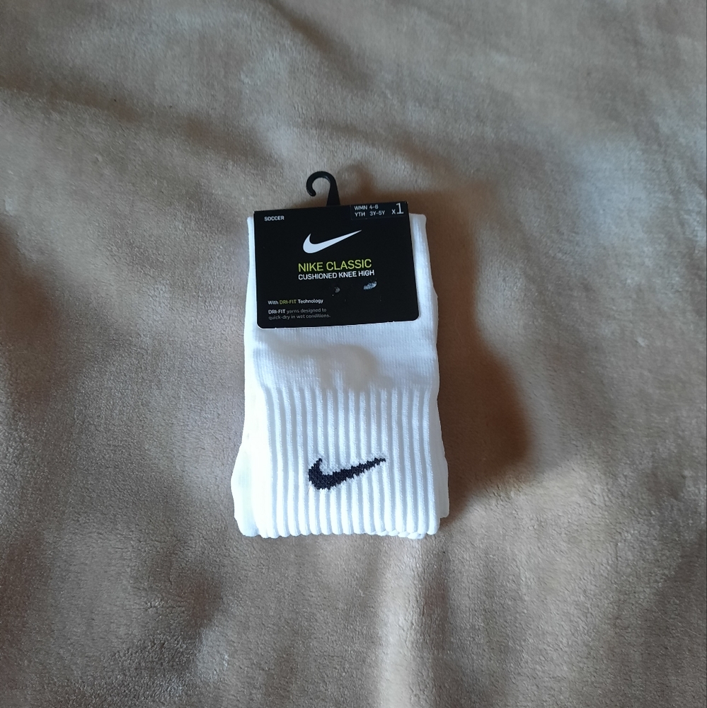 Nike classic cushioned knee high soccer socks one pair.